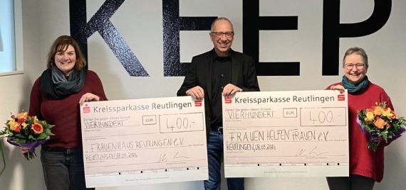 Eine Scheckübergabe an das Frauenhaus Reutlingen und Tübingen